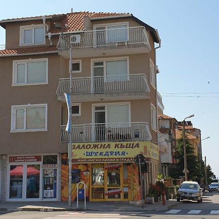 Guest House Taligarov Pomorie Exterior foto